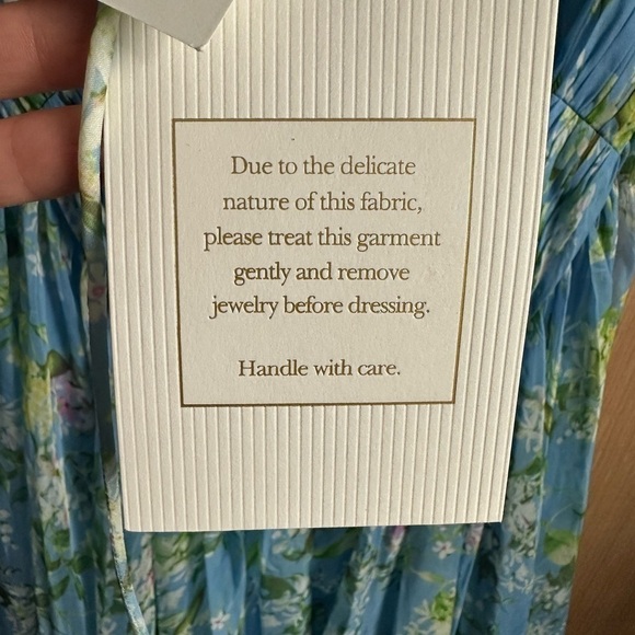 Mac Duggal Ruffle Tiered Floral Cut-Out Chiffon Gown, Size 12 (v) - Picture 12 of 16